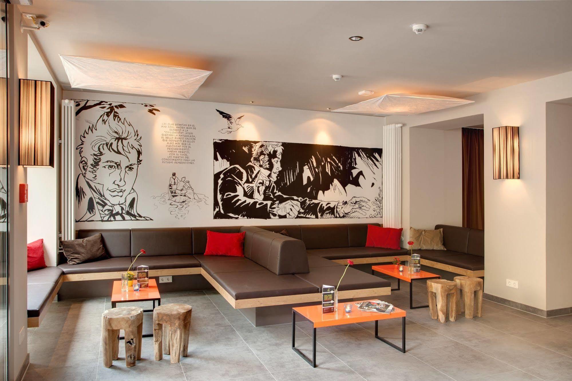 Hotel Meininger Mitte 3*